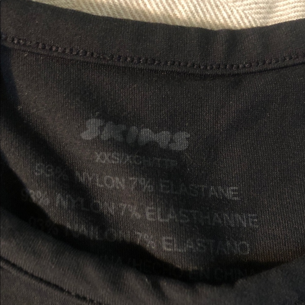 SKIMS Black shirt sleeve tee Soft Stretch Fabric & SKIMS long sleeve Tee XXS